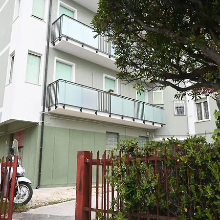 Se243 - Senigallia, Ampio Trilocale Comodo Al Centro E Al Mare Apartamento *