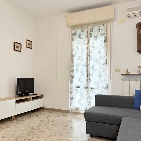 Se243 - Senigallia, Ampio Trilocale Comodo Al Centro E Al Mare Senigallia